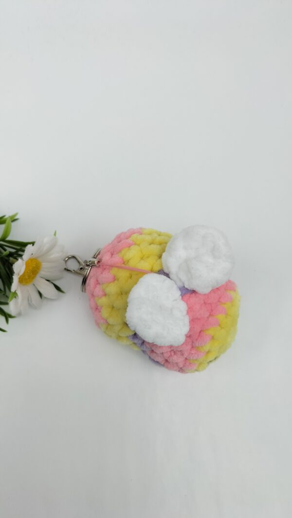 oplus_1058 Sleutelhanger bijtje medium (geel, roze, paars)