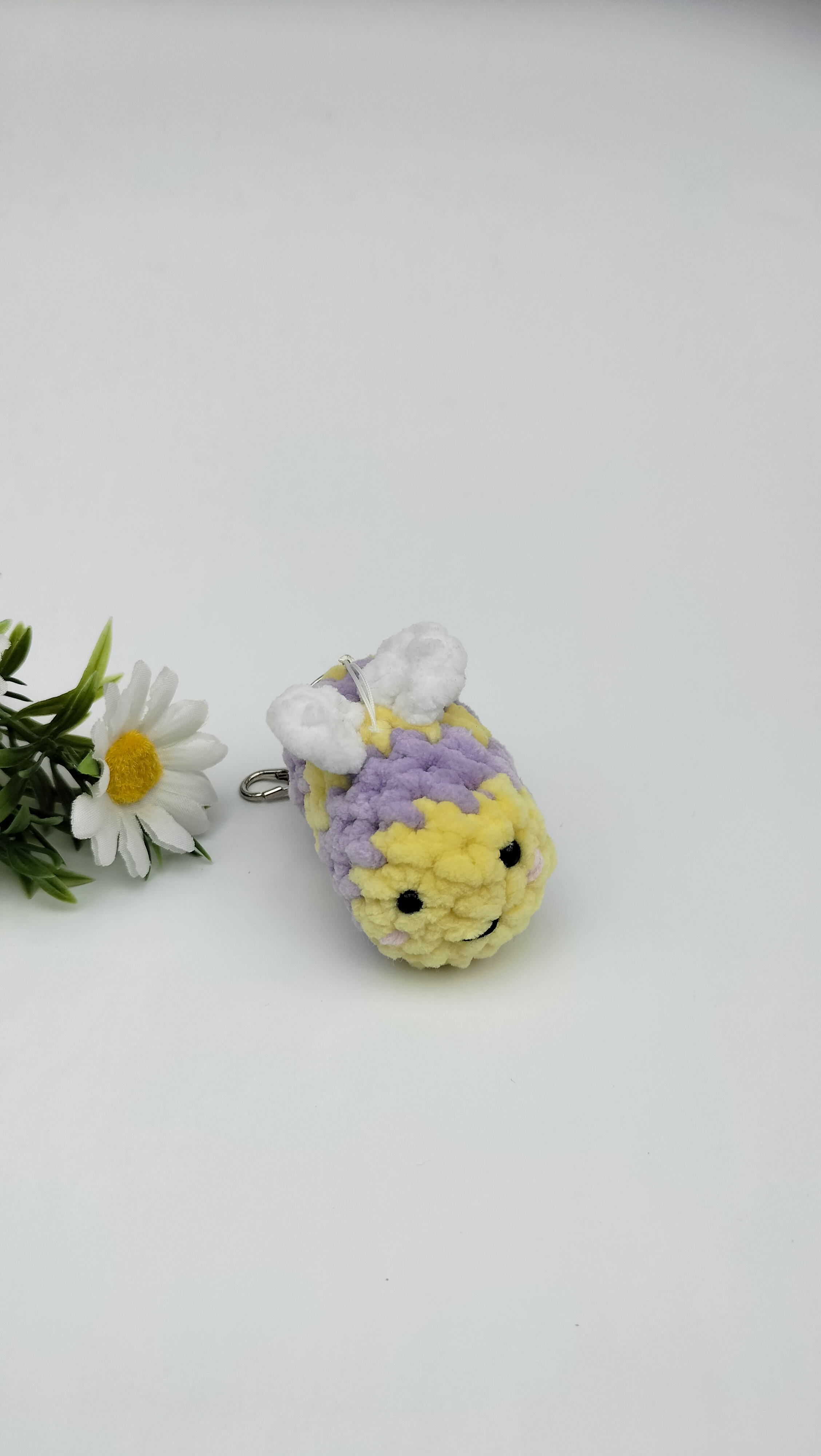 Sleutelhanger bijtje klein (geel-paars)