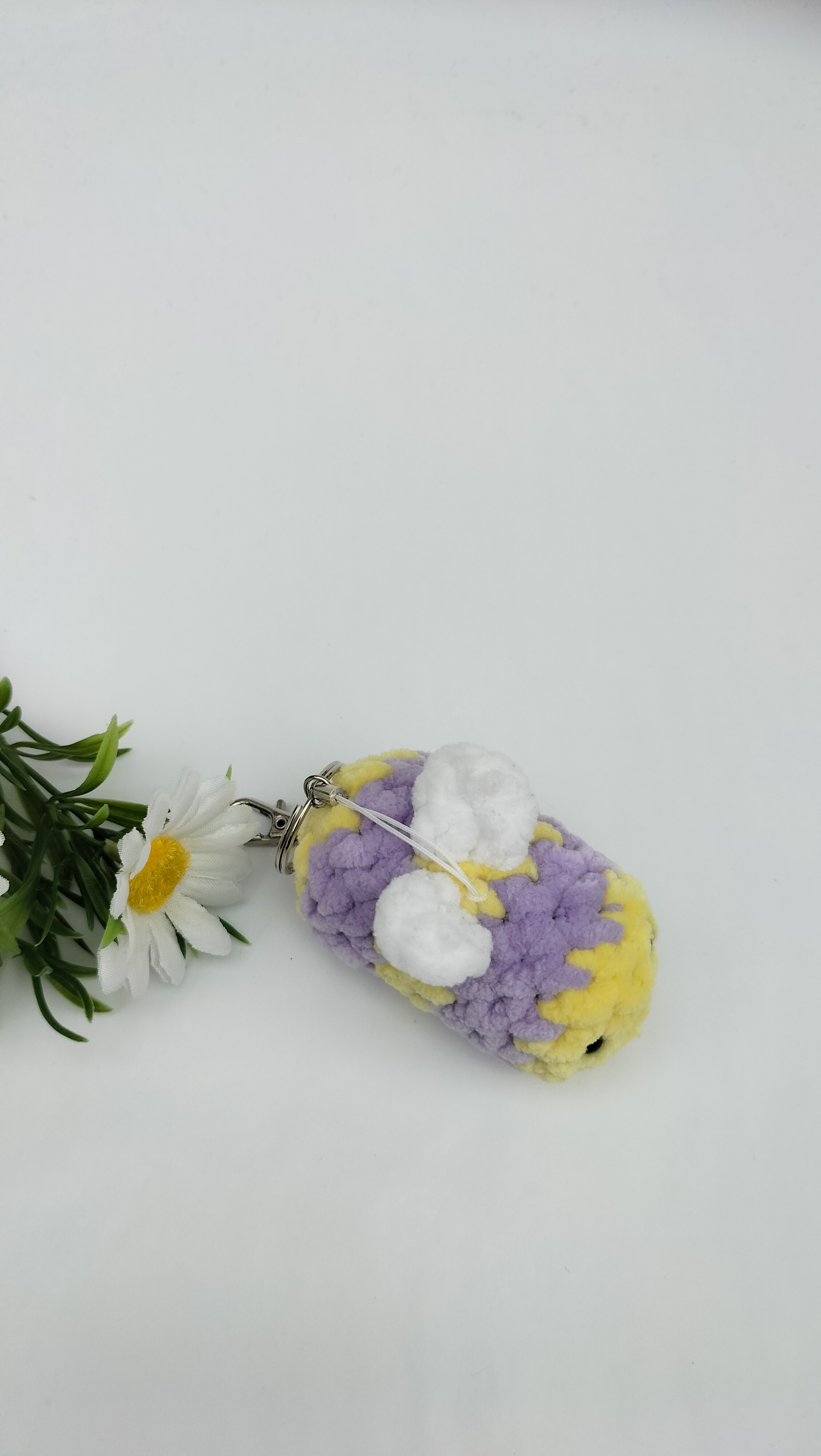 Sleutelhanger bijtje klein (geel-paars)