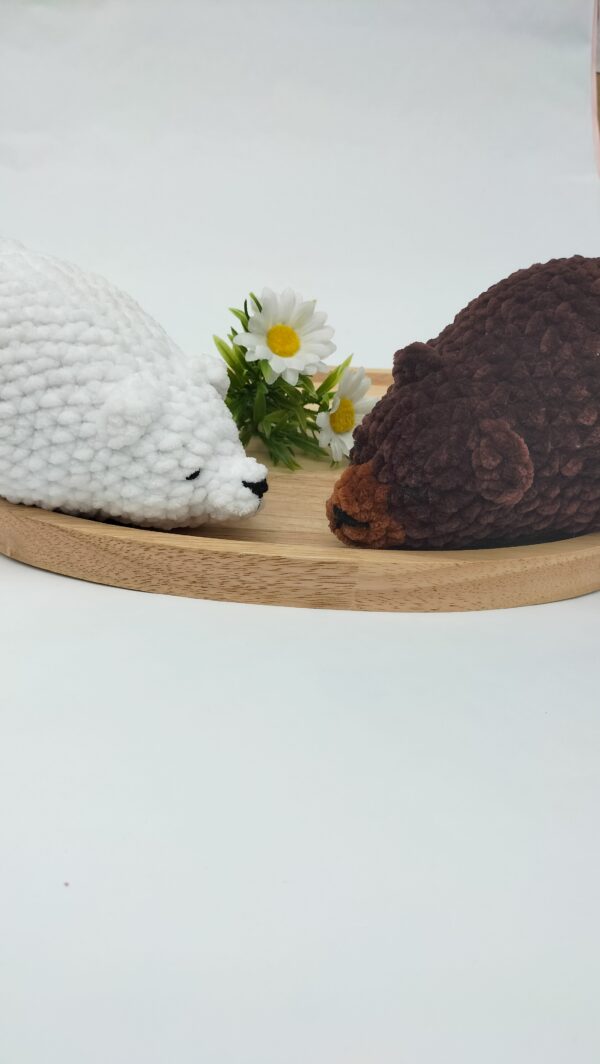 oplus_1058 Knuffel slapende beer (bruin)