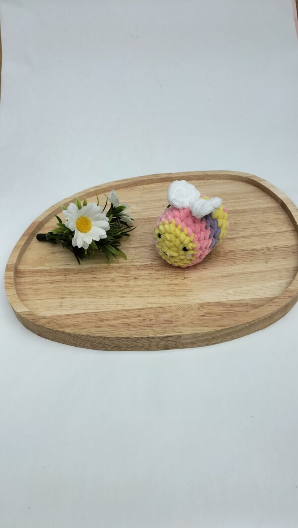 oplus_34 Sleutelhanger bijtje medium (geel, roze, paars)