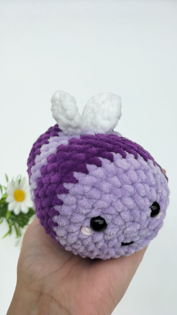 Knuffel bij/ (paars) maat middel