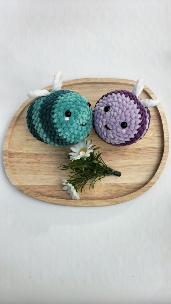 Knuffel bij/ (paars) maat middel