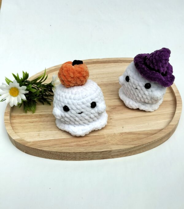 groepsfoto spookjes pompoen en hoed 2 Knuffel spookje (met pompoen)