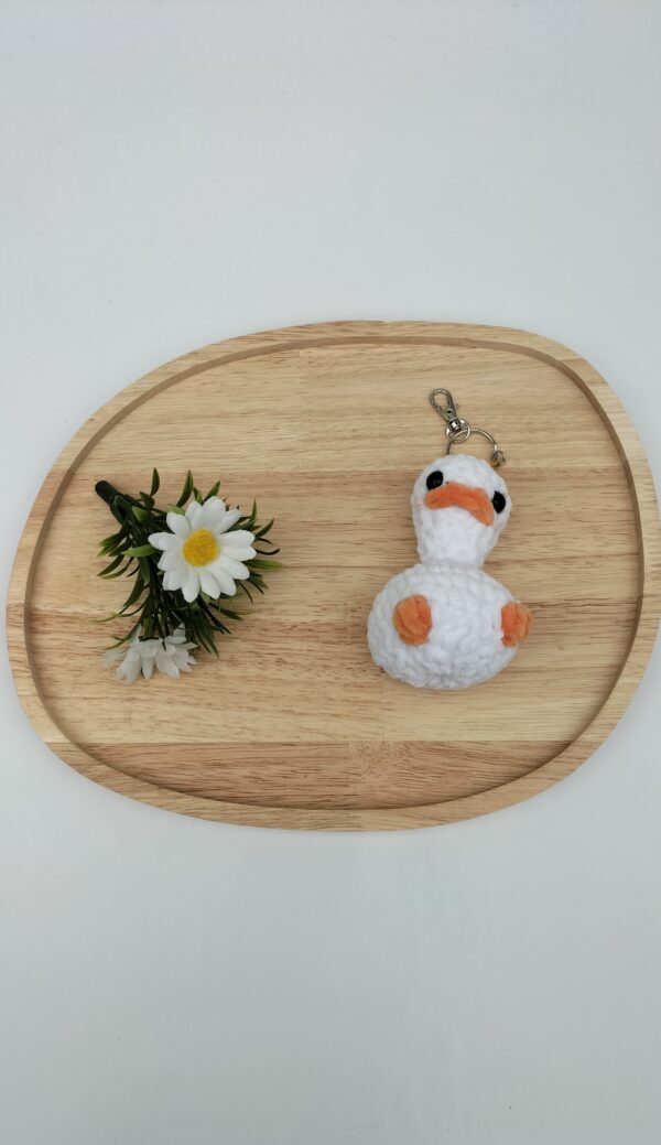 Oplus_2 Sleutelhanger gek eendje (wit)