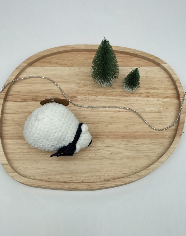 Knuffel slapende ijsbeer klein (donkerblauwe sjaal)