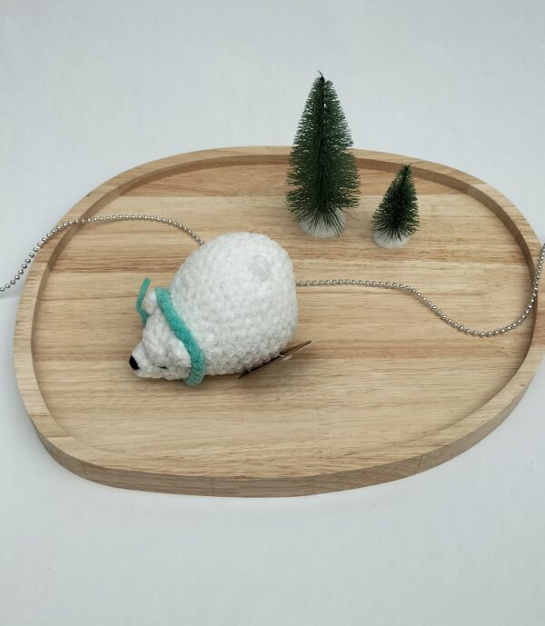 Knuffel slapende ijsbeer klein (licht zeegroene sjaal)