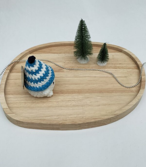 Knuffel mushi met muts klein (lichtblauw-wit)