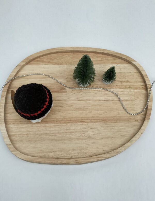 IMG20251103155933 Knuffel mushi hoed (zwart-rood)