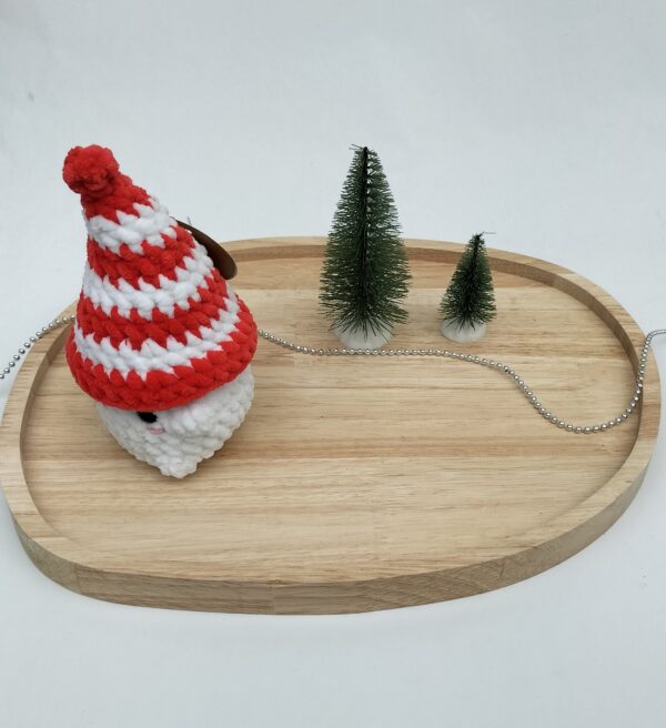 Knuffel mushi met muts groot (rood-wit)