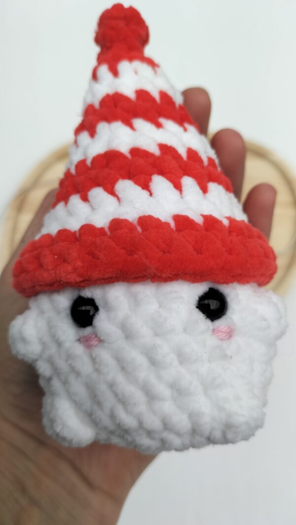 Knuffel mushi met muts groot (rood-wit)