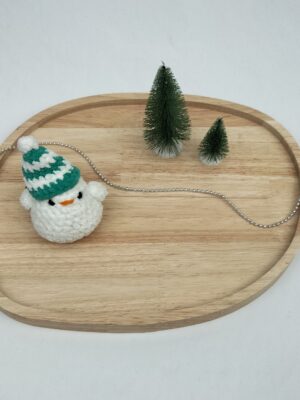 profielfoto knuffel pinguin klein zeegroen Knuffel pinguïn met muts klein (licht zeegroen wit)