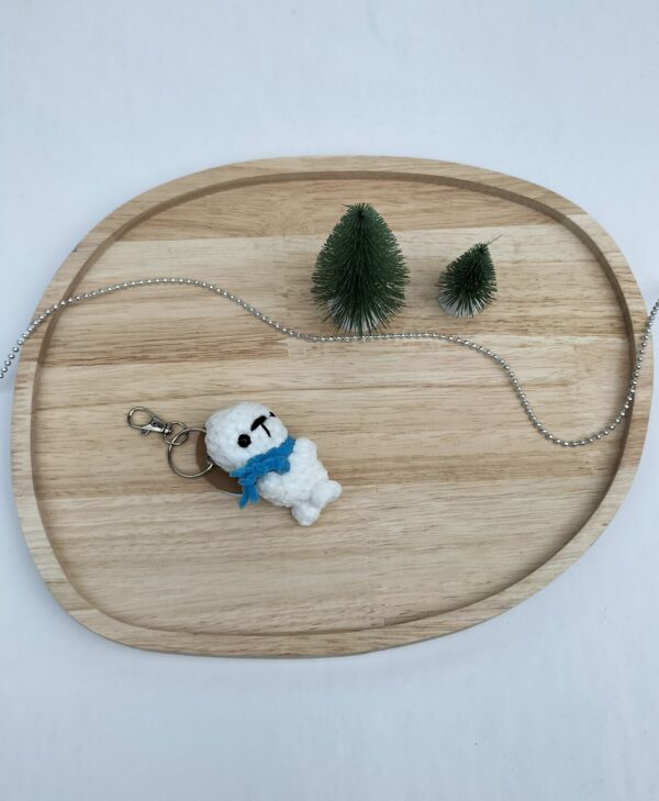 Sleutelhanger zeehond (wit met lichtblauwe sjaal)