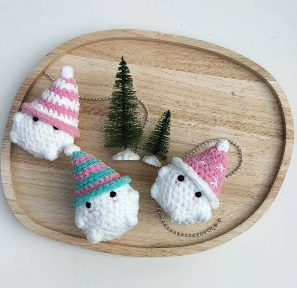 Knuffel mushi met muts klein (paars met witte sterren)